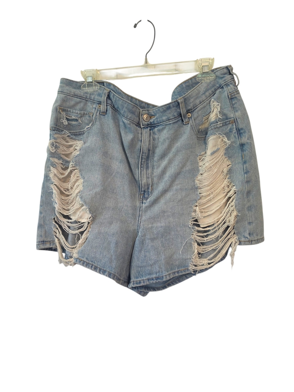 American Eagle Distressed Light Blue Denim Mom Shorts Size 20